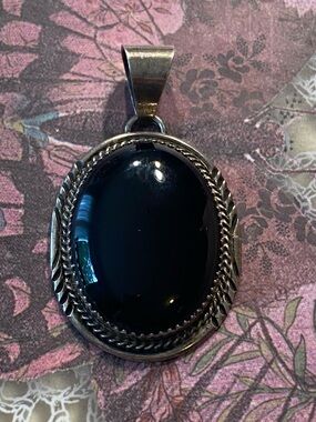 Vintage Signed Herman Lee
Navajo Sterling Silver & Black Onyx
Statement Pendant
